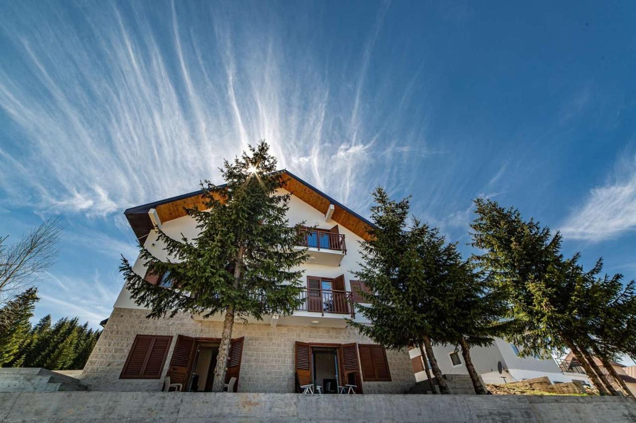 Turisticki Apartmani “Kraljeva Stolica” Žabljak Εξωτερικό φωτογραφία